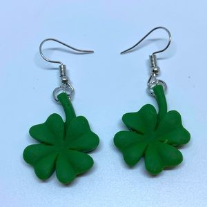 Four leaf clover earrings